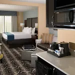 Holiday Inn Express & Suites Kansas City Airport By Ihg